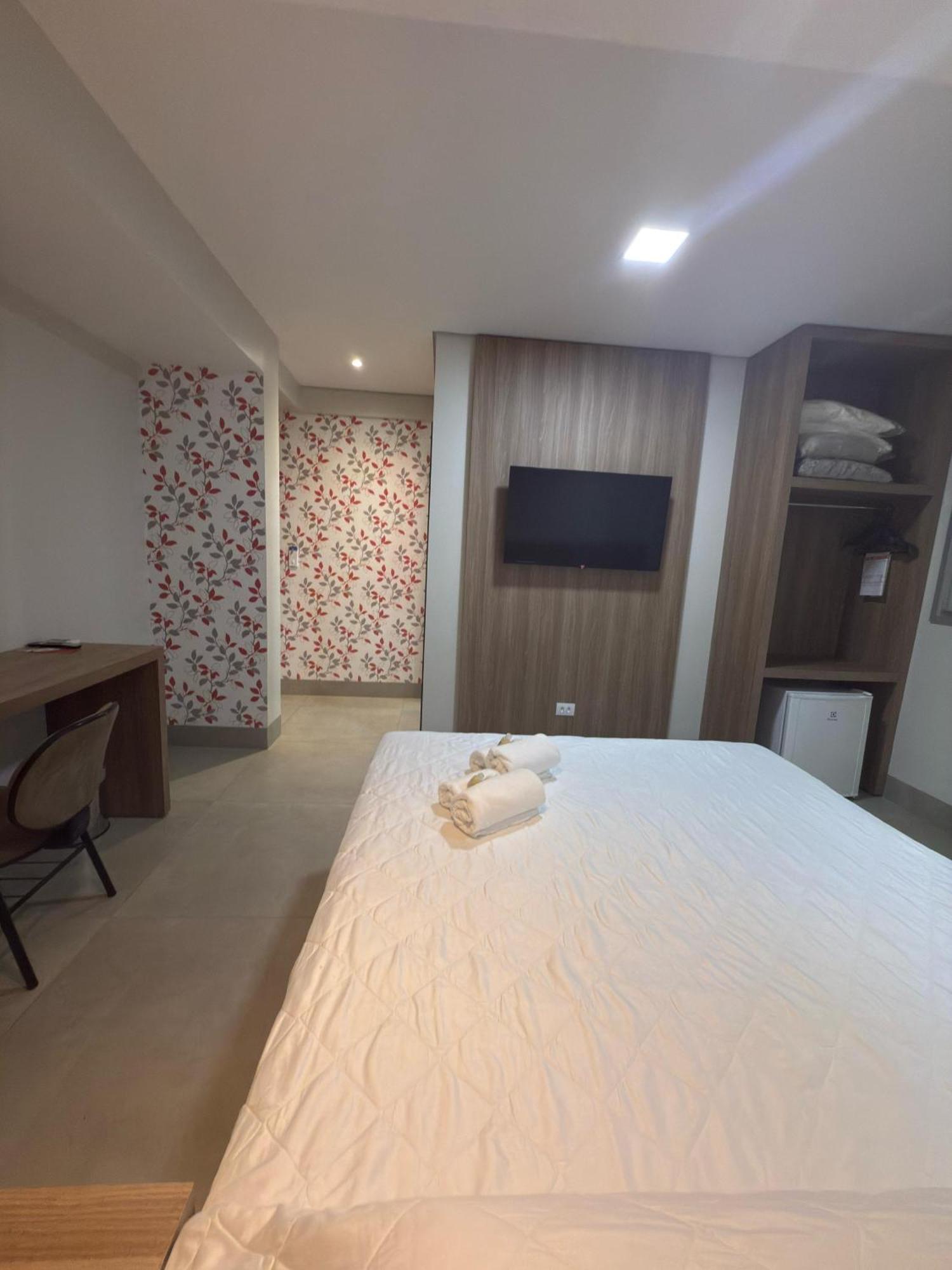Hotel Santa Maria Campo Mourão エクステリア 写真